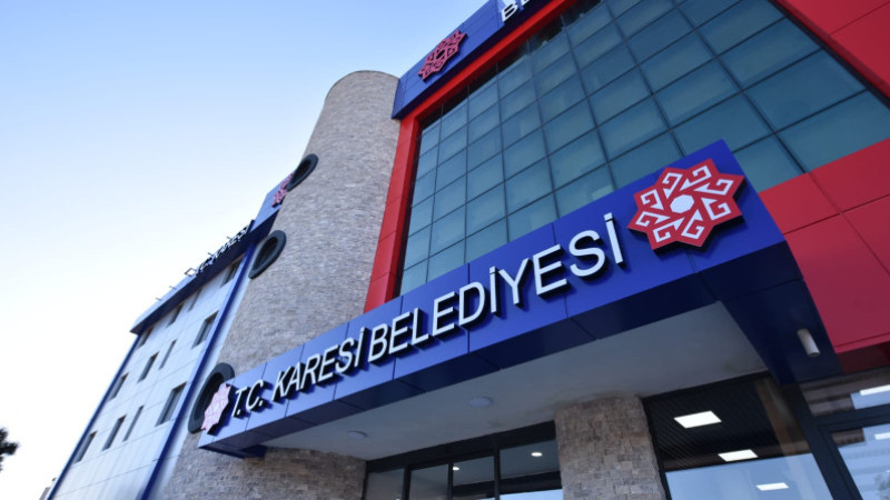  Karesi Belediyesi Yeni Hizmet Binasına Taşındı